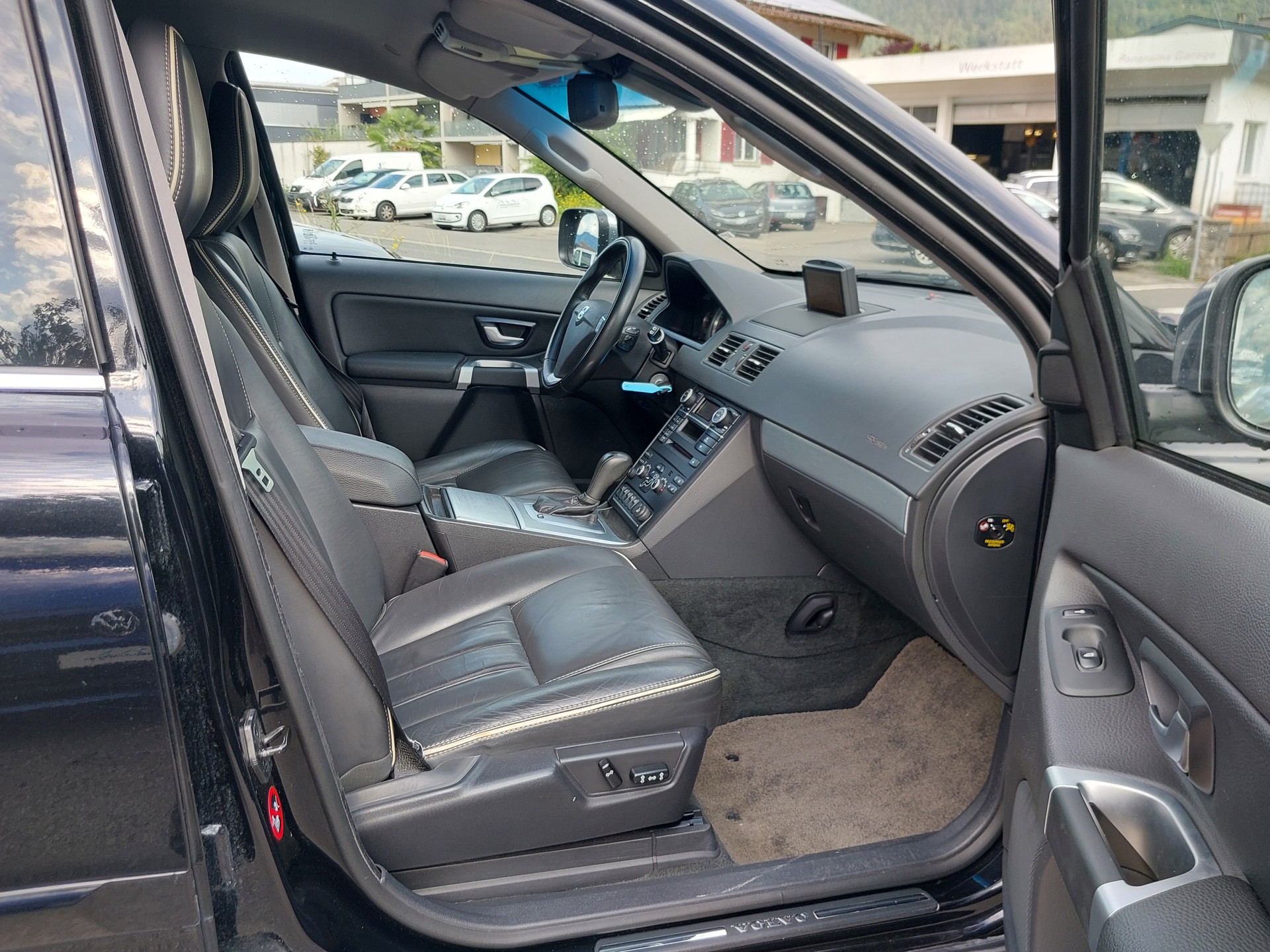 VOLVO XC90 D5 AWD Husky Edition Geartronic-image-7