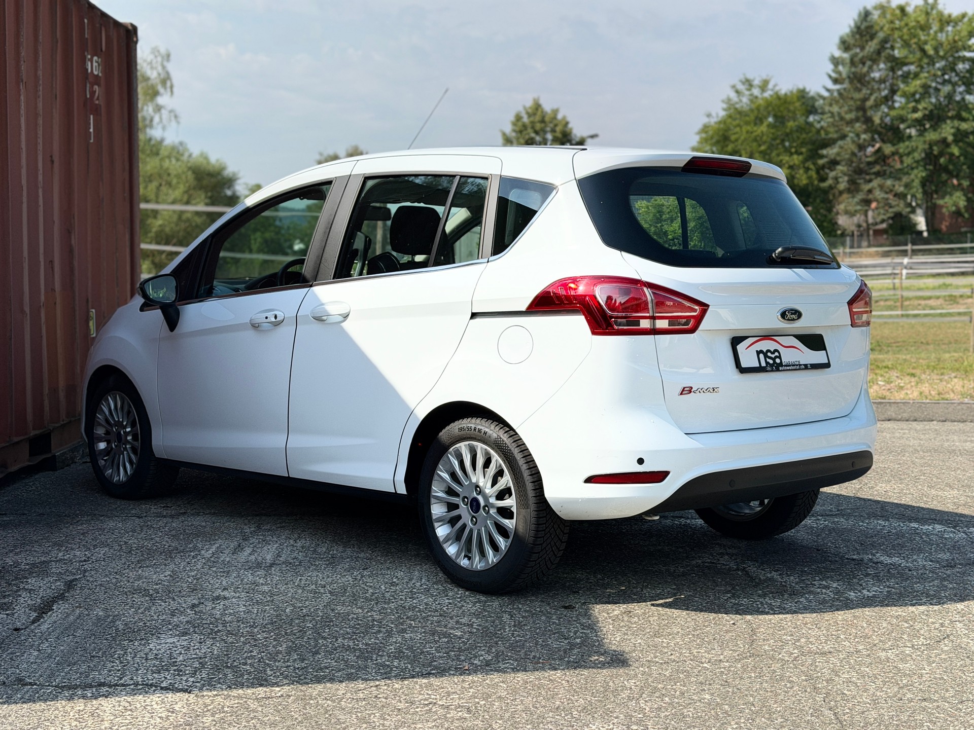 FORD B-Max 1.6i Ti-VCT Titanium FPS-image-5