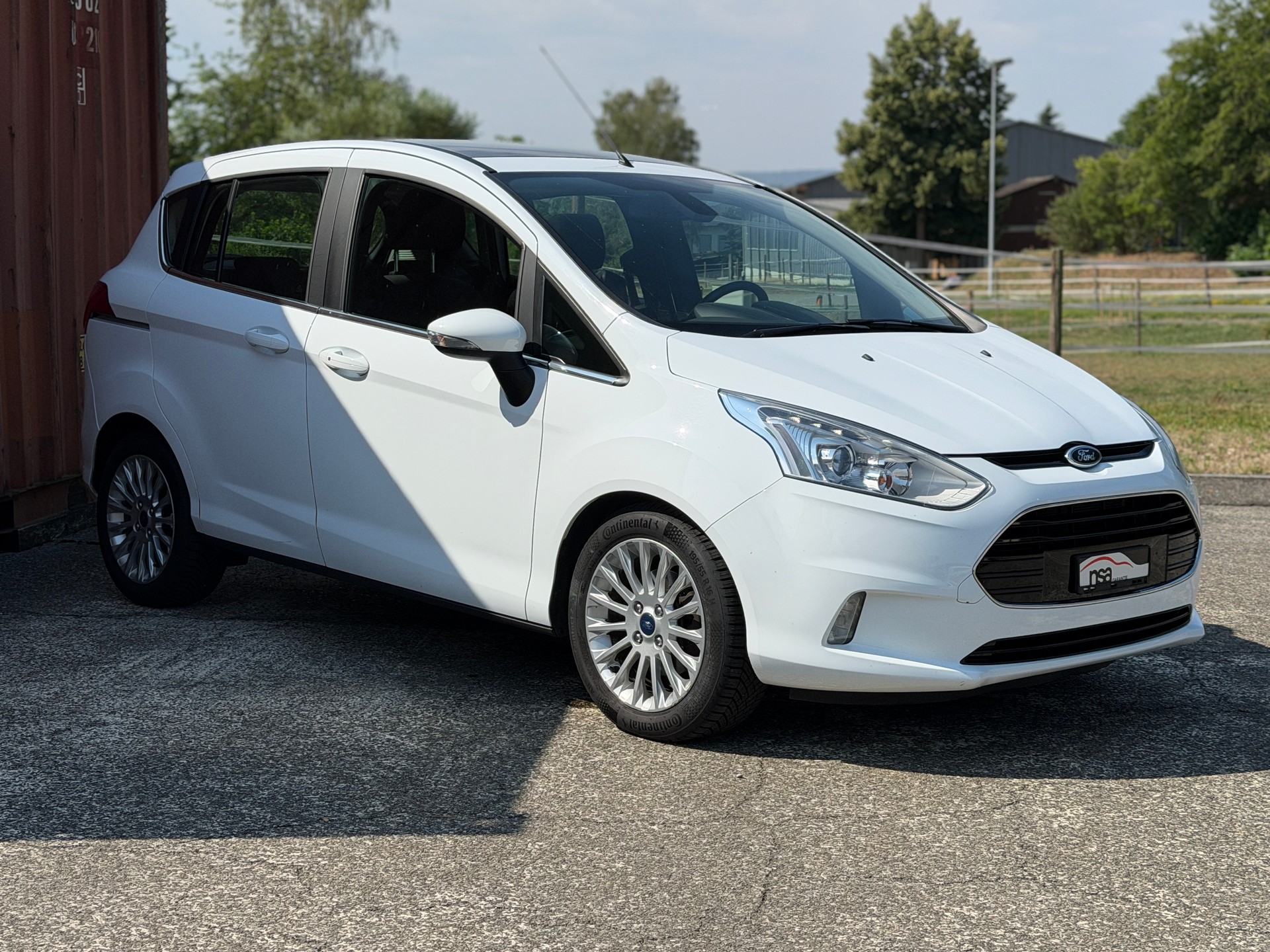 FORD B-Max 1.6i Ti-VCT Titanium FPS-image-4