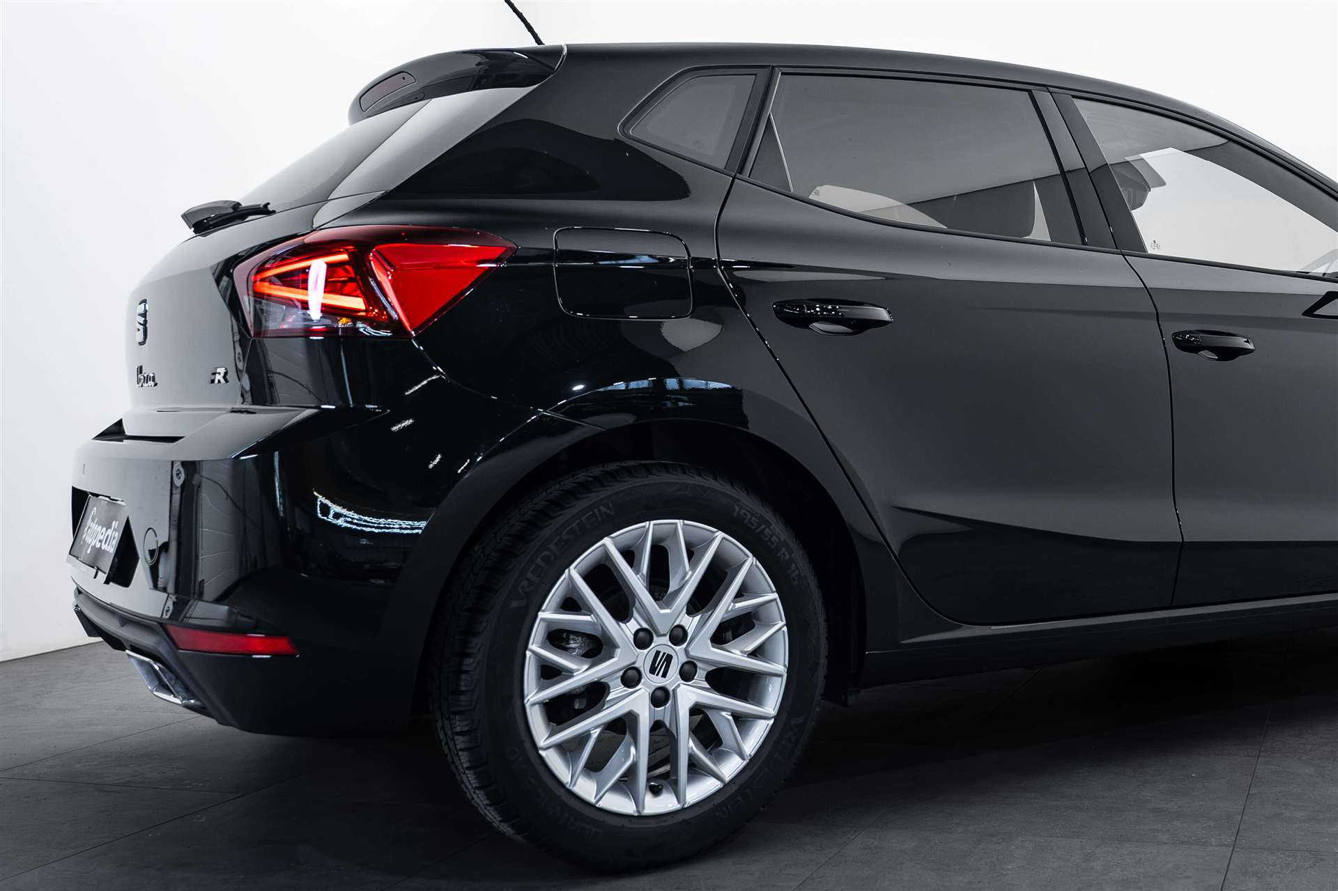 SEAT Ibiza 1.0 EcoTSI FR DSG-showroom-element-3