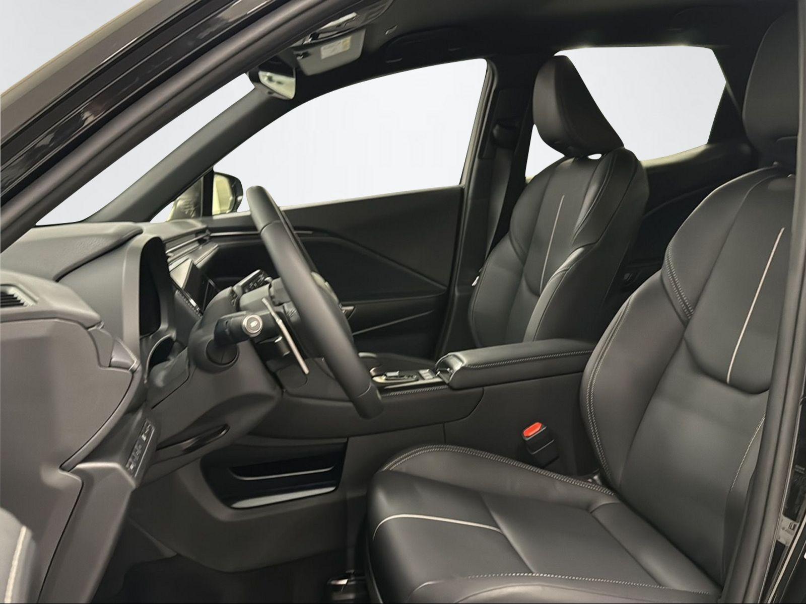 LEXUS LBX 1.5 Hybrid Relax AWD-image-7
