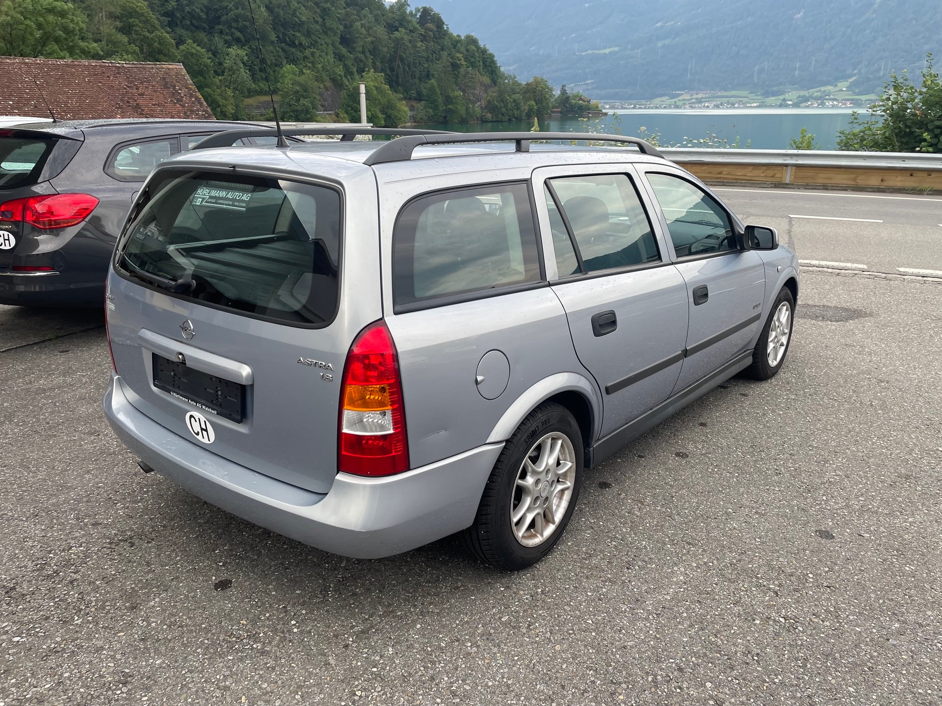 OPEL Astra Caravan 1.6i 16V Linea Fresca-image-1