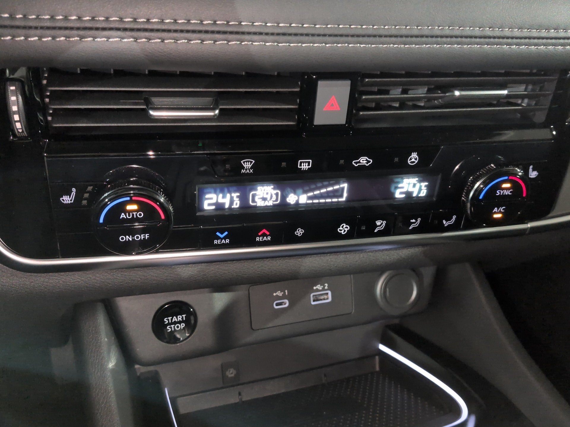 NISSAN X-Trail 1.5 VC-T e-Power N-Connecta-image-15