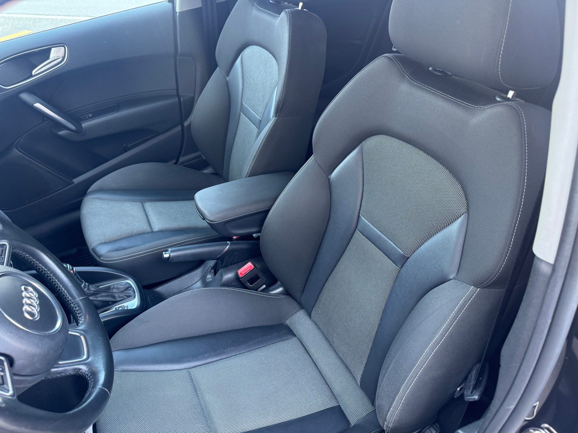 AUDI A1 Sportback 1.4 TFSI Sport S-tronic-image-5