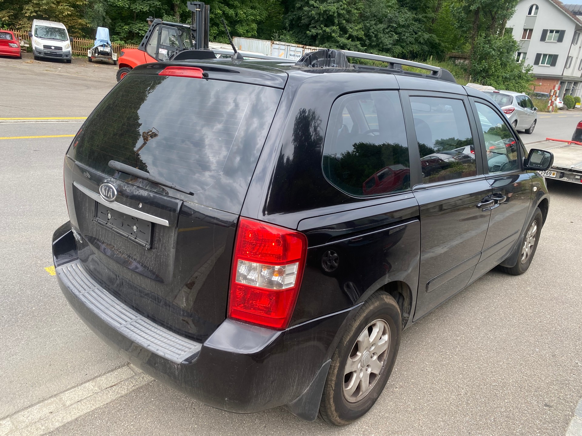 KIA Carnival 2.9 CRDi Trend-image-4