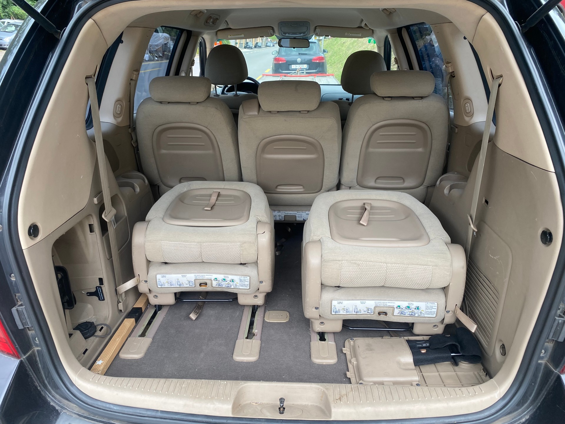 KIA Carnival 2.9 CRDi Trend-image-10