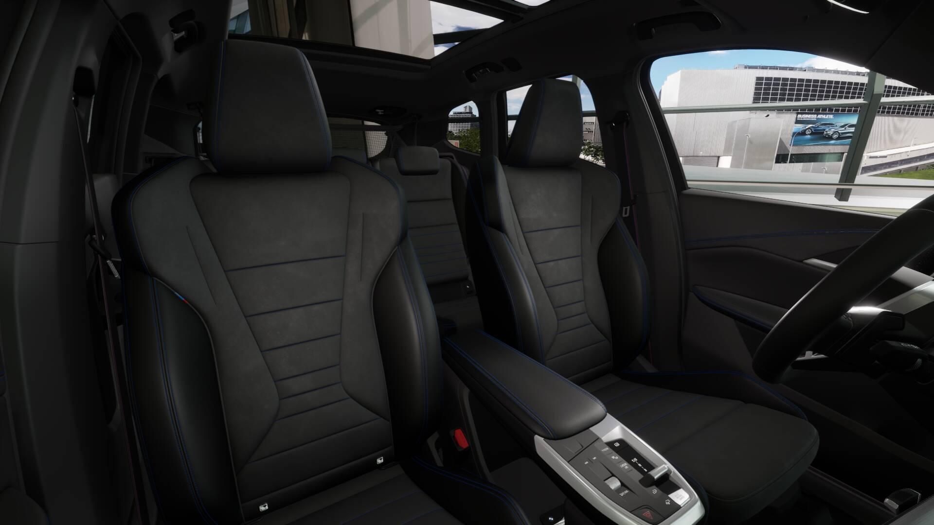 BMW X1 23i xDrive paddles-image-10