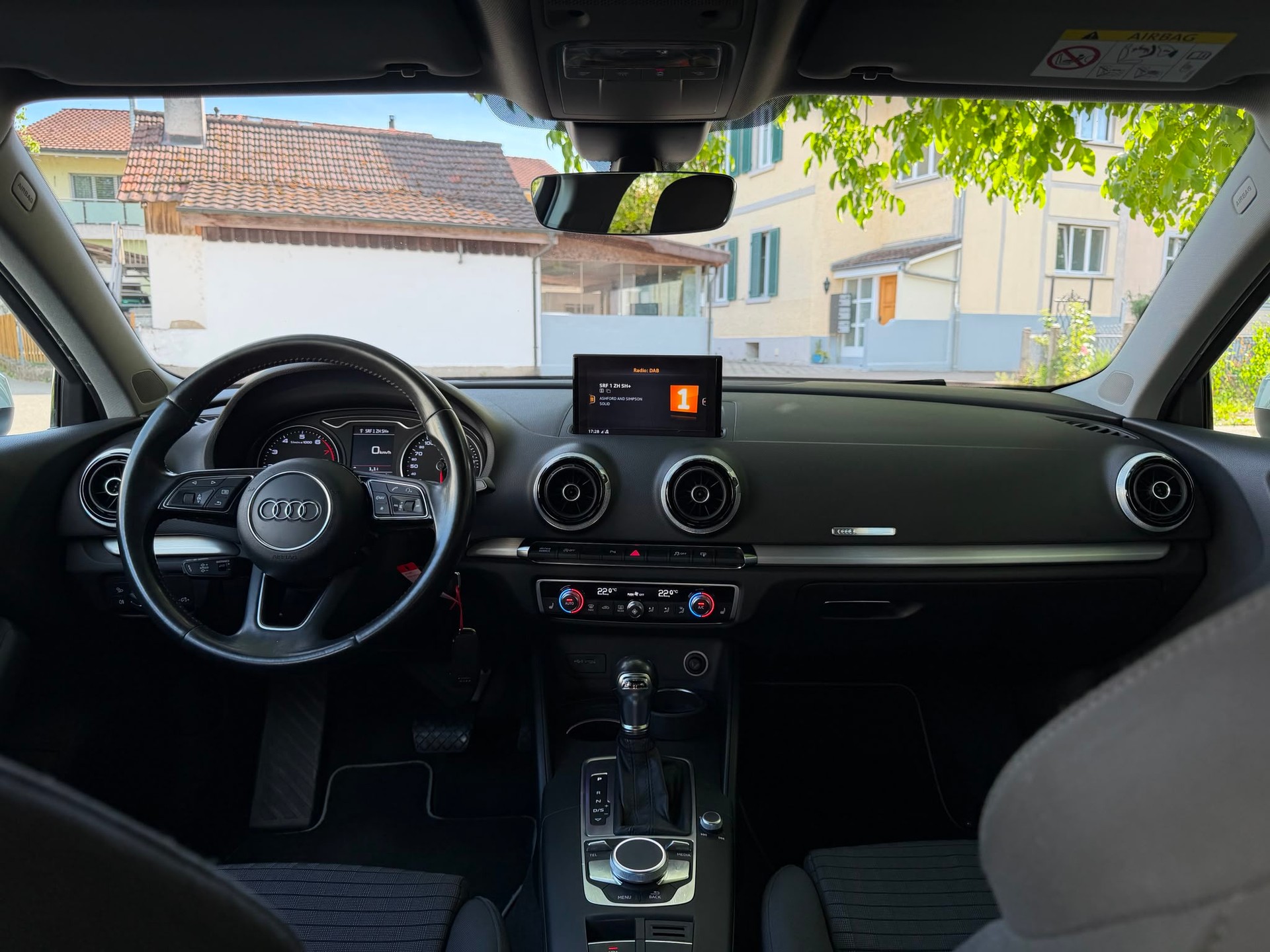 AUDI A3 Sportback 1.4 TFSI Sport S-tronic-image-14