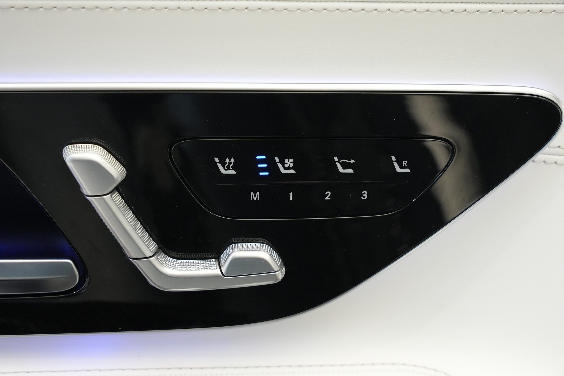 MERCEDES-BENZ AMG SL 63 4M Executive Edition Speedshift MCT-image-26