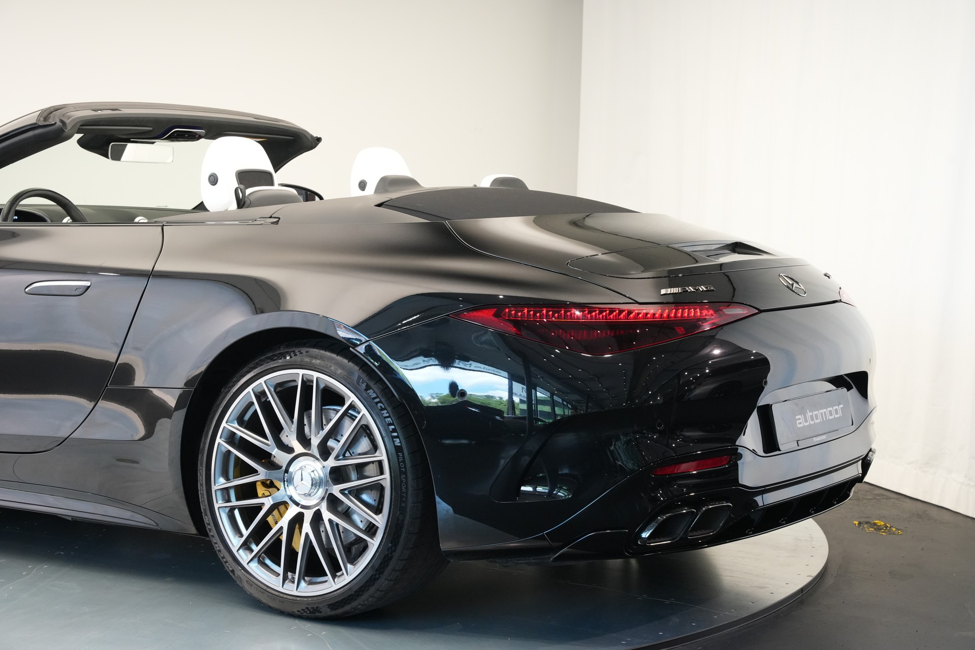 MERCEDES-BENZ AMG SL 63 4M Executive Edition Speedshift MCT-image-49