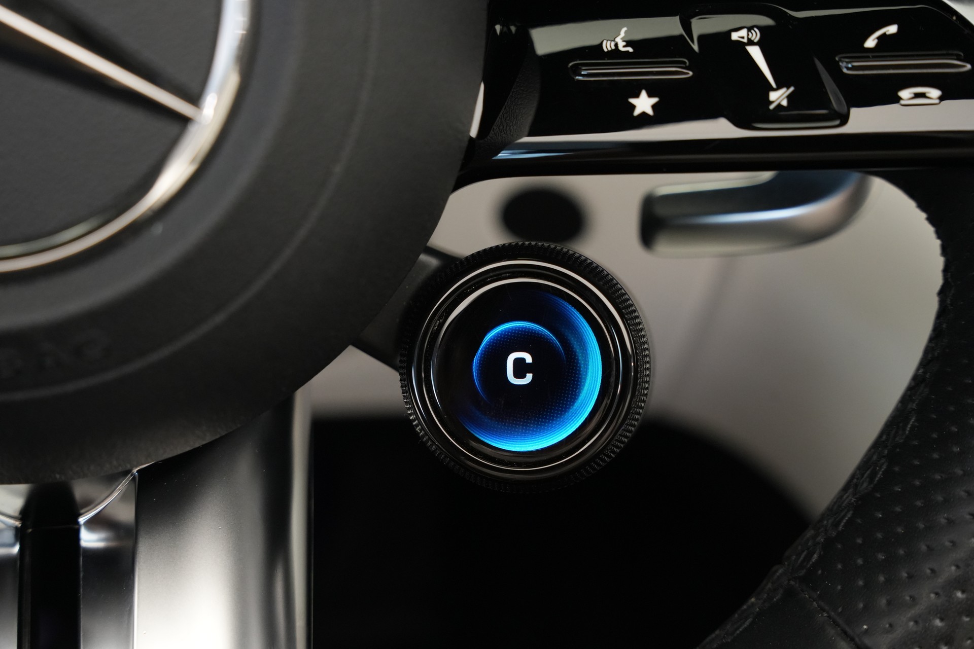 MERCEDES-BENZ AMG SL 63 4M Executive Edition Speedshift MCT-image-30