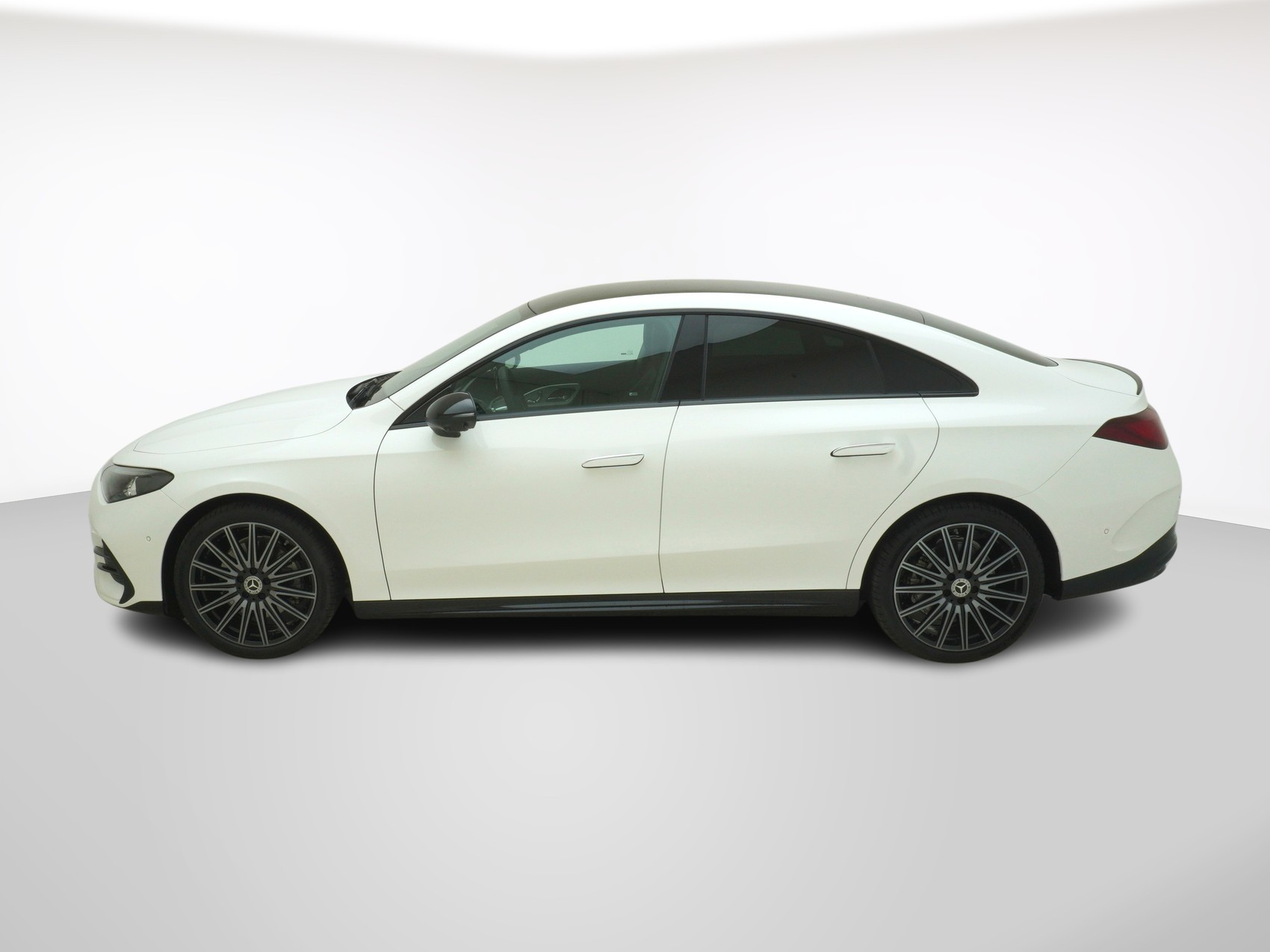 MERCEDES-BENZ CLA-Klasse 250+ AMG Line-image-1