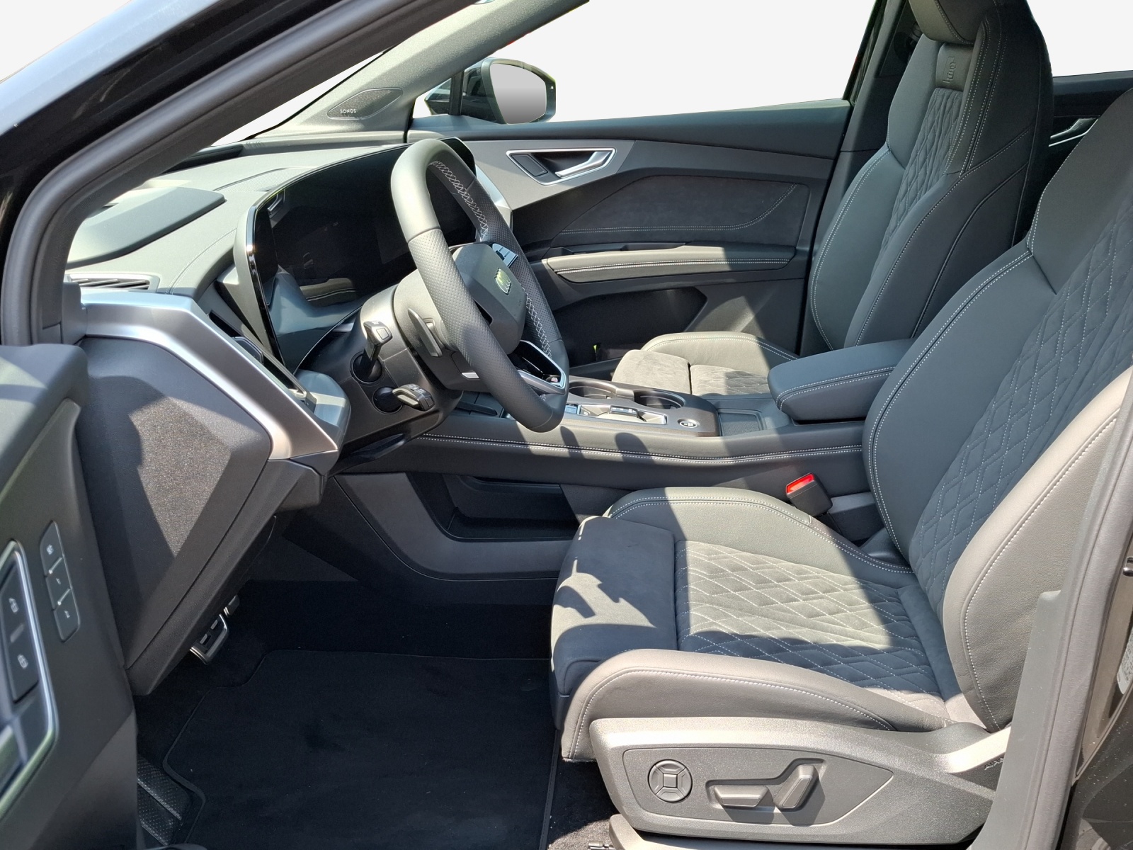 AUDI Q4 Sportback e-tron quattro performance Swiss Ski-image-7