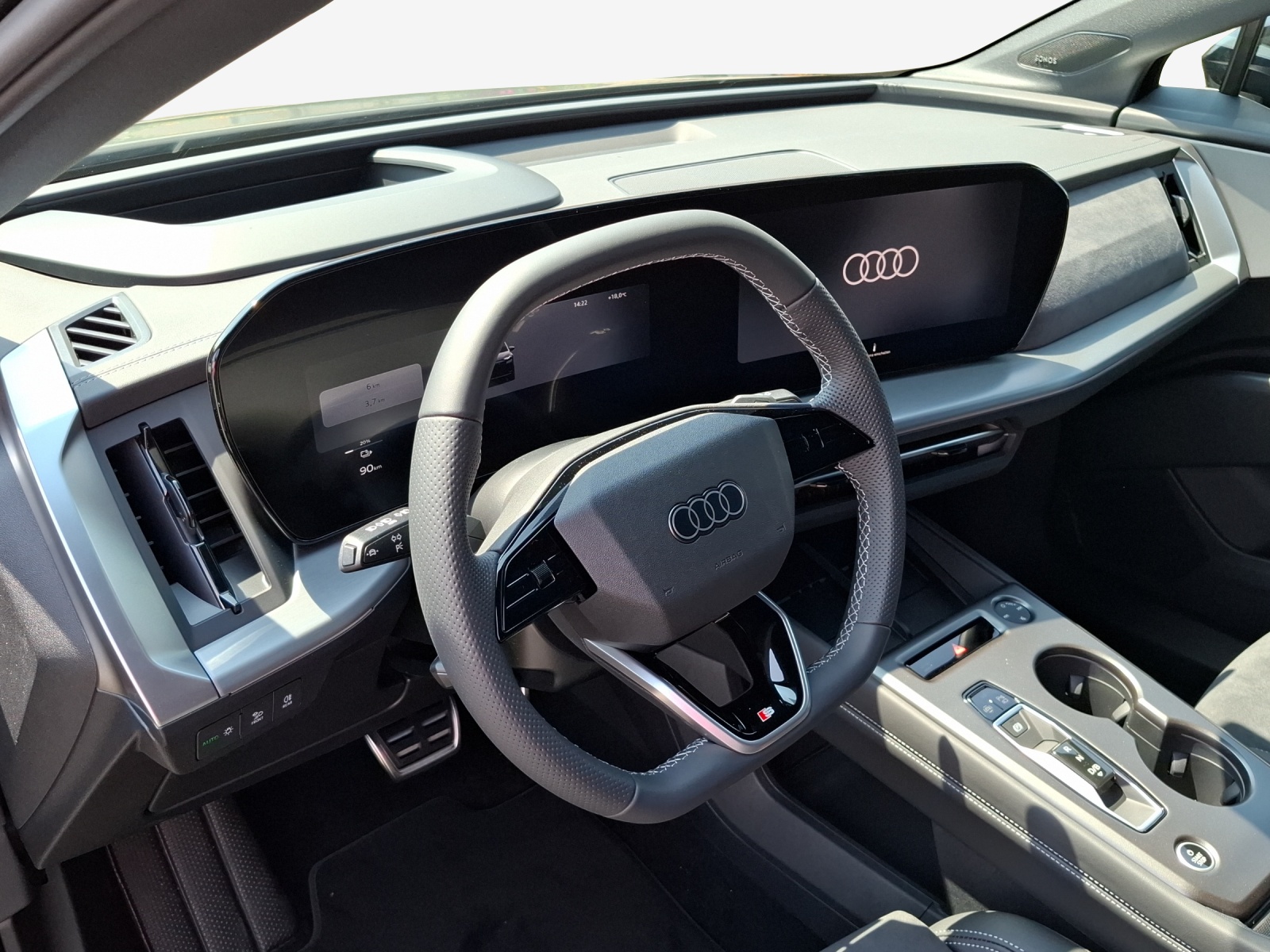AUDI Q4 Sportback e-tron quattro performance Swiss Ski-image-14