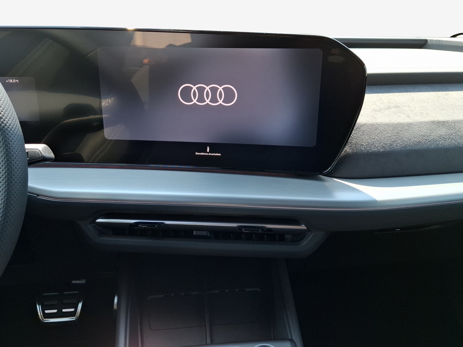 AUDI Q4 Sportback e-tron quattro performance Swiss Ski-image-10