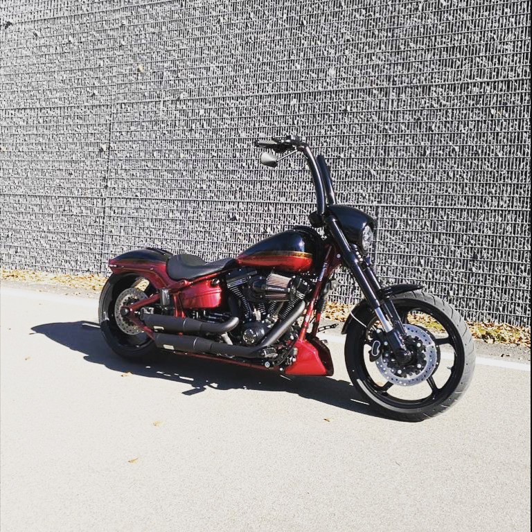 HARLEY-DAVIDSON FXSE Breakout Pro Street CVO ABS-showroom-element-3