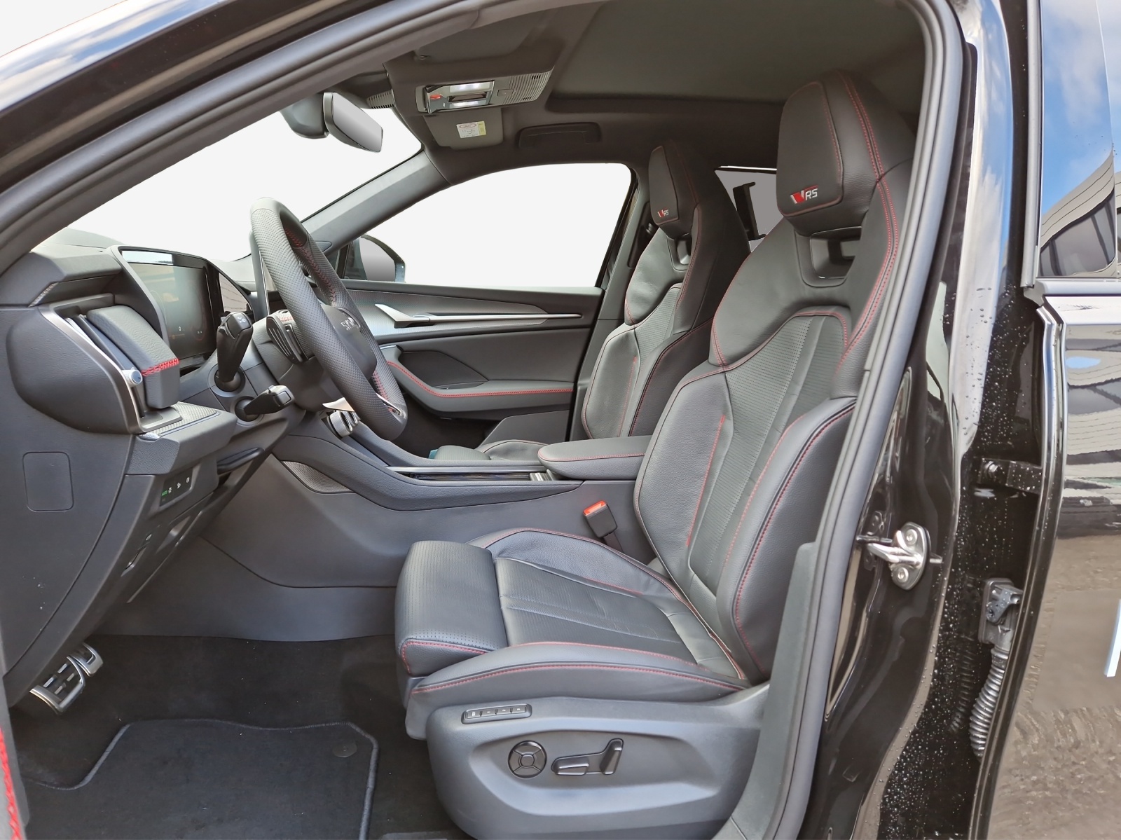 SKODA Kodiaq 2.0 TSI RS 4x4-image-1