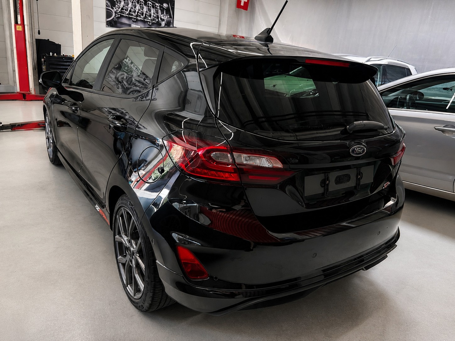 FORD Fiesta 1.0 SCTi MHEV ST Line X Automat-image-3