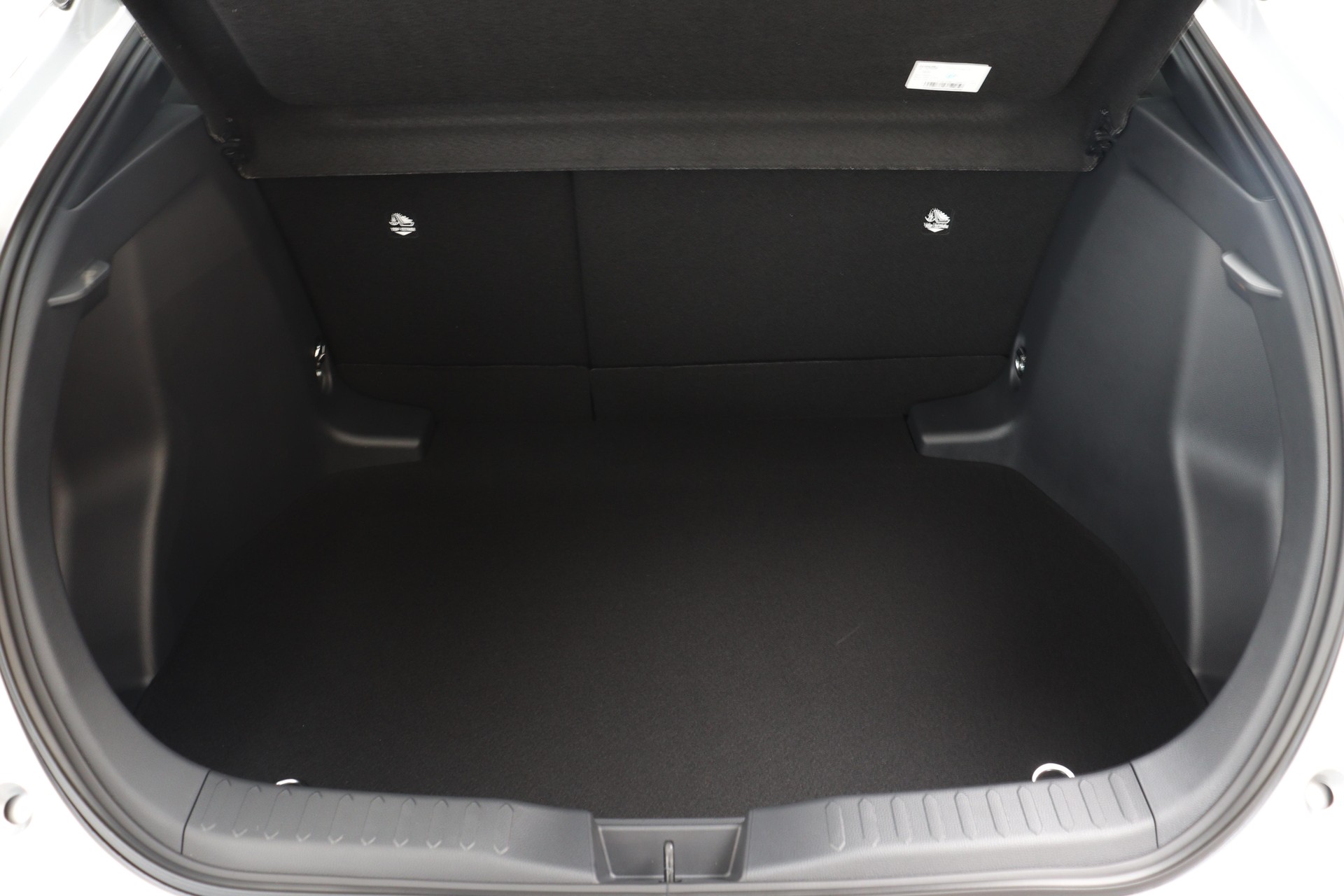 TOYOTA C-HR 1.8 HEV Swiss Edition-image-10