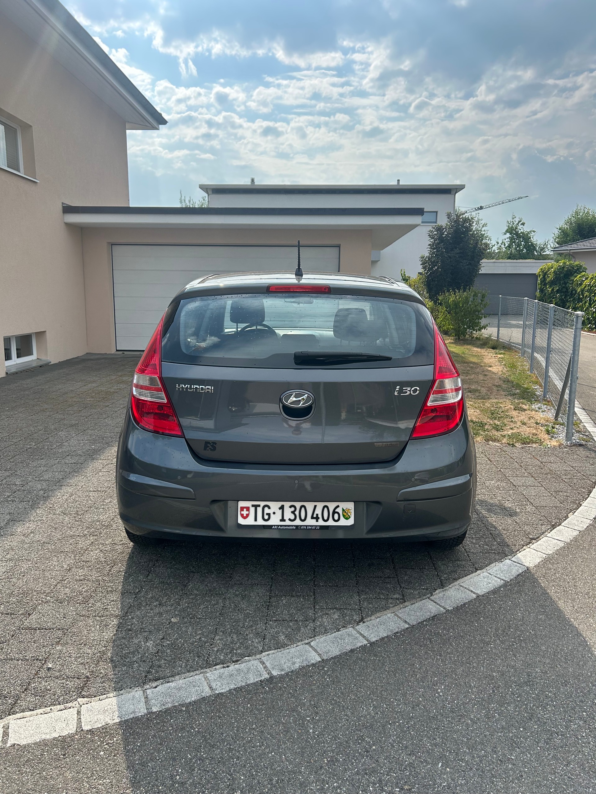 HYUNDAI 1.6 Anniversary Edition-image-2