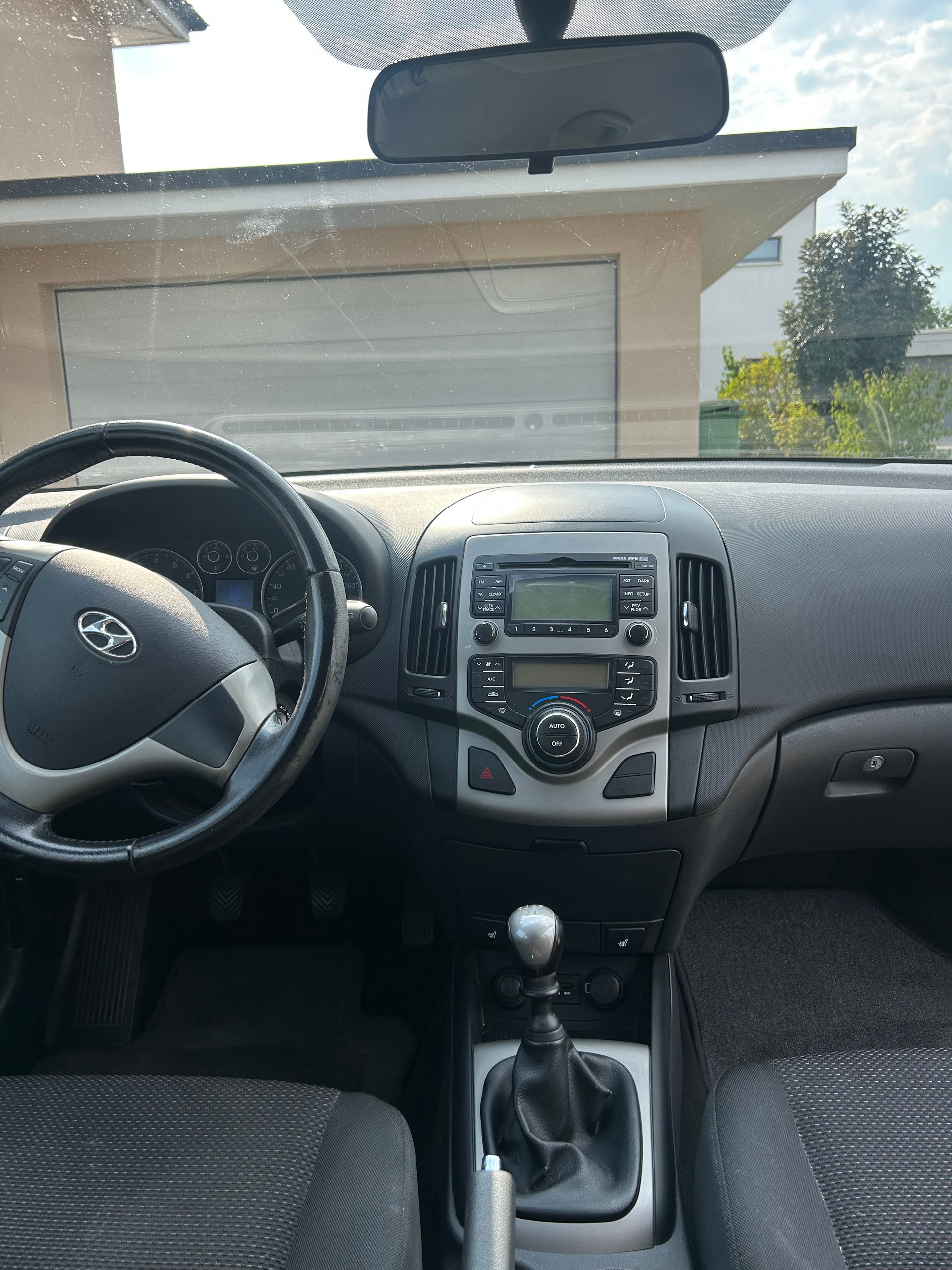 HYUNDAI 1.6 Anniversary Edition-image-3