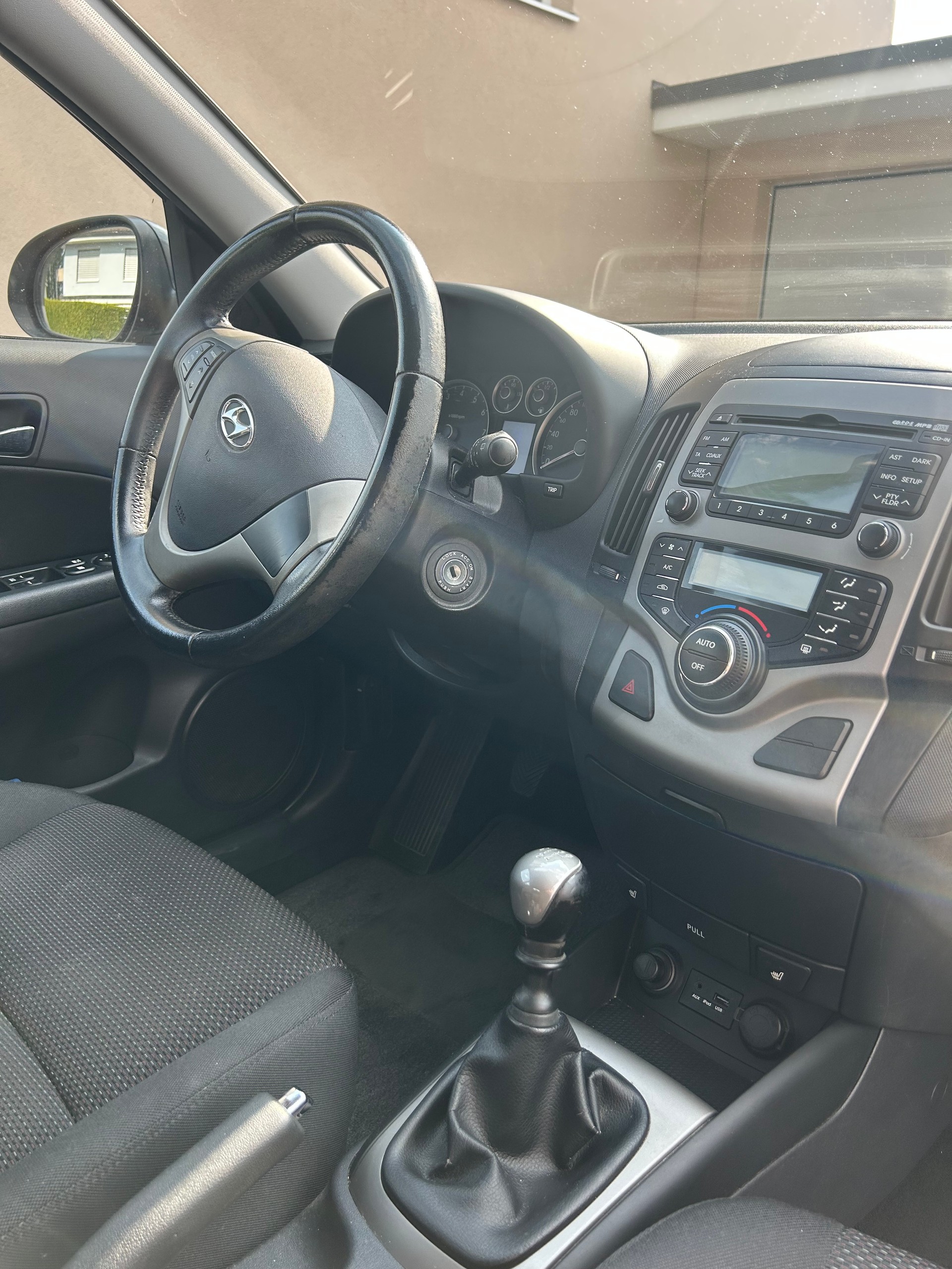 HYUNDAI 1.6 Anniversary Edition-image-4