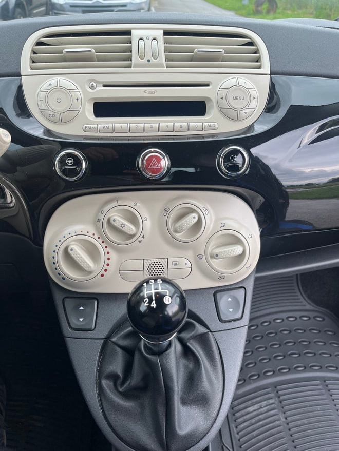 FIAT 500 1.2 Lounge-image-10