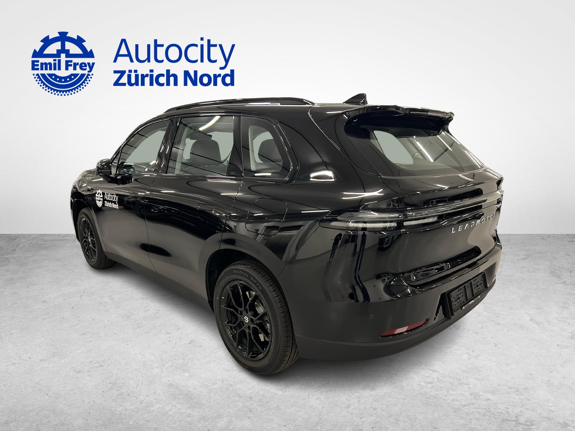 LEAPMOTOR C10 1.5 Hybrid EV-showroom-element-2