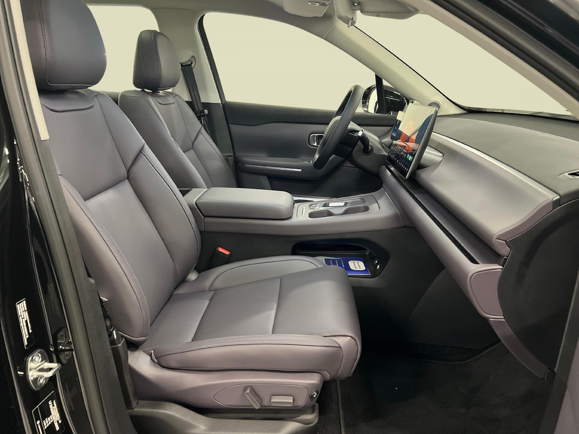 LEAPMOTOR C10 1.5 Hybrid EV-image-10