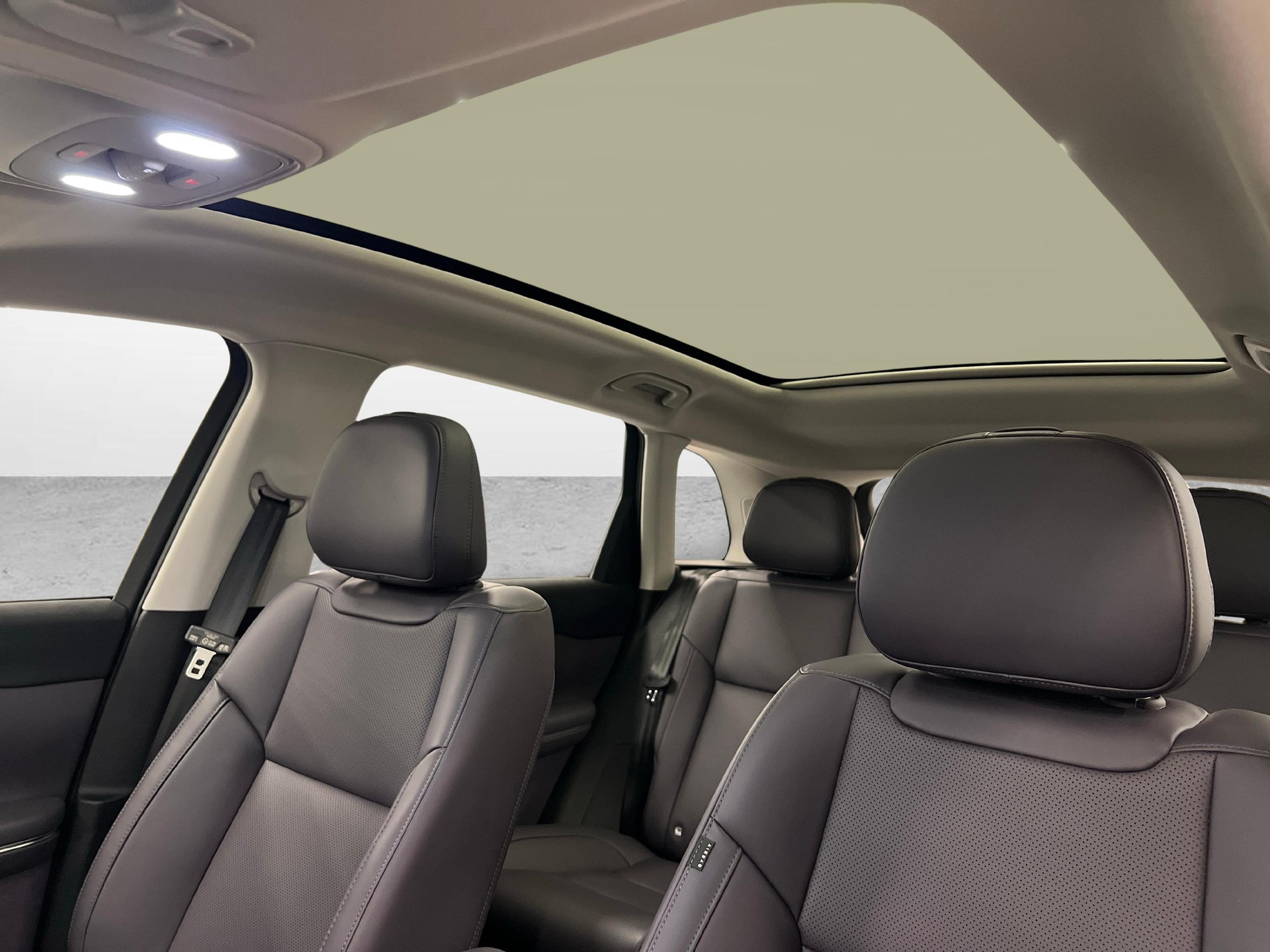 LEAPMOTOR C10 1.5 Hybrid EV-image-9