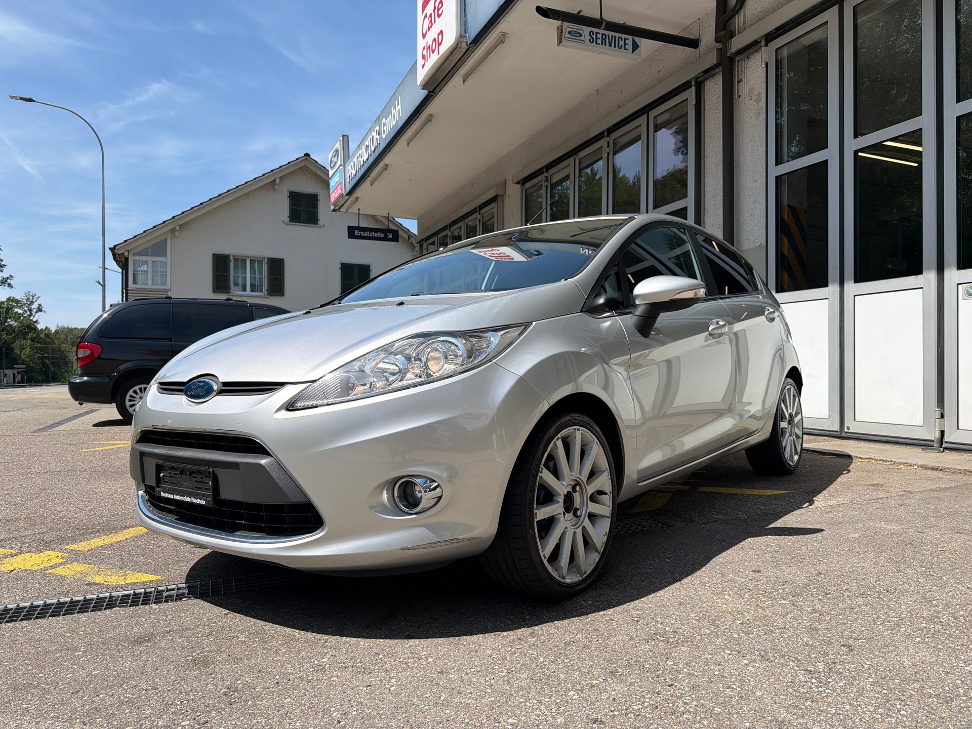 FORD Fiesta 1.6 16V TDCi Trend-image-1