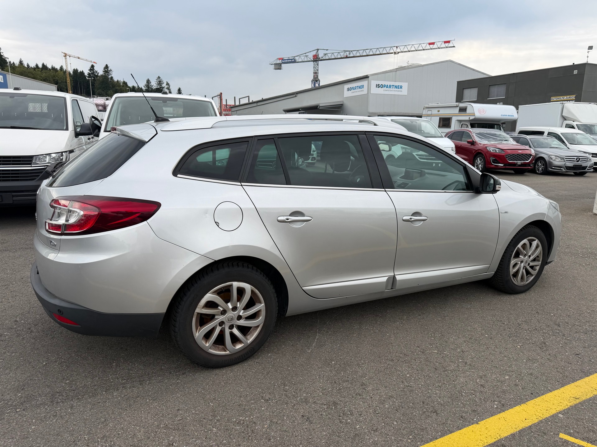 RENAULT Mégane Grandtour 1.2 16V Turbo Bose EDC-image-3