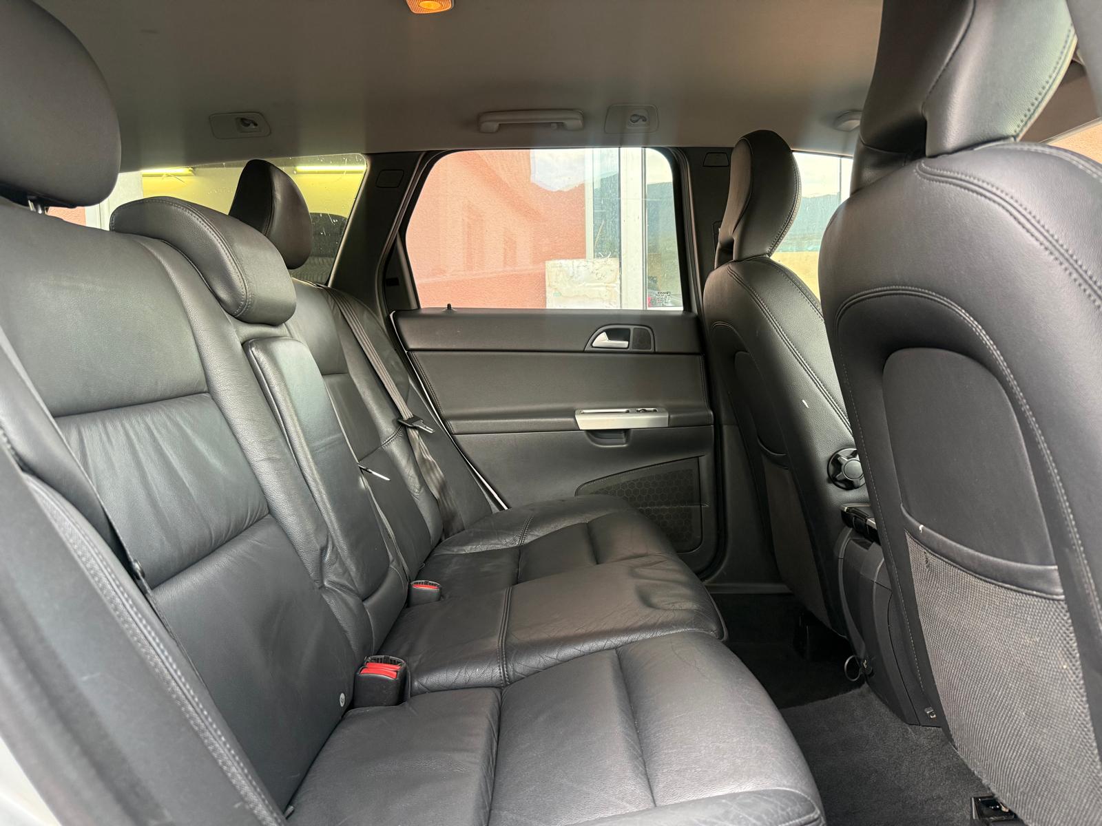 VOLVO V50 2.0D Powershift-image-12