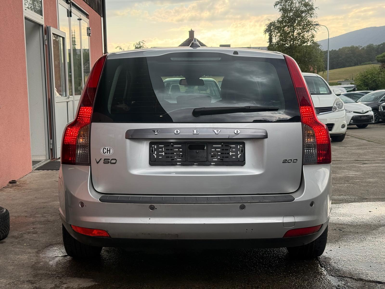 VOLVO V50 2.0D Powershift-image-4
