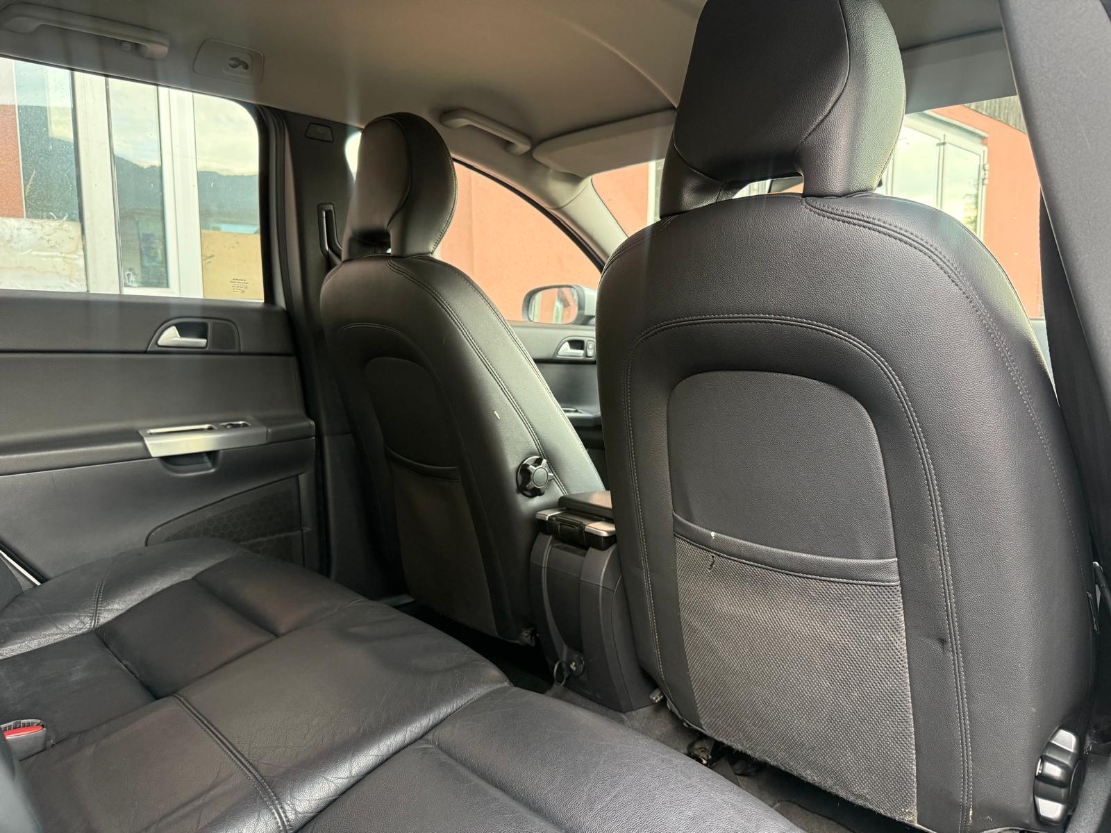 VOLVO V50 2.0D Powershift-image-11