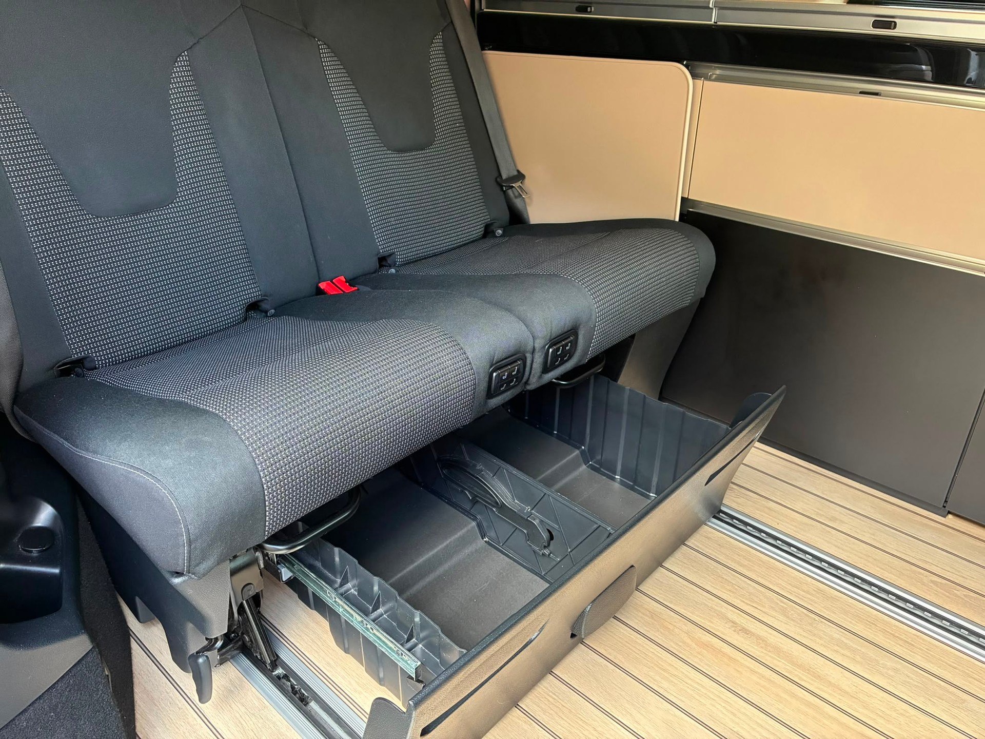 MERCEDES-BENZ Marco Polo 250d 4 Matic 9G-Tronic-image-12