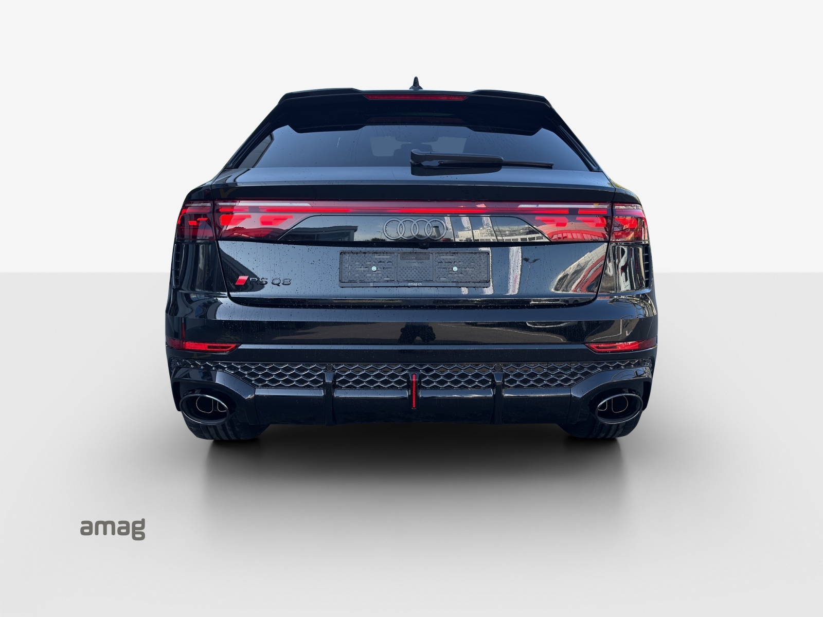 AUDI RSQ8 performance quattro-showroom-element-3