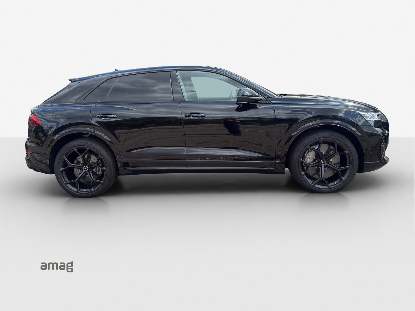 AUDI RSQ8 performance quattro-image-1