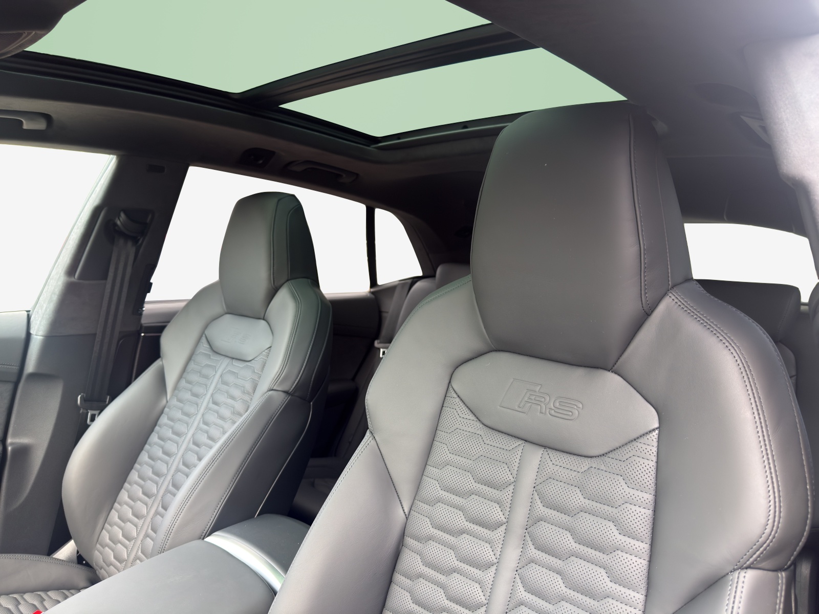 AUDI RSQ8 performance quattro-image-14