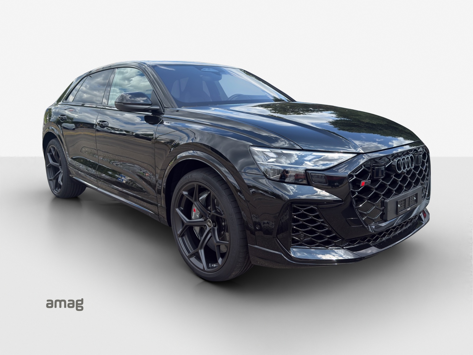 AUDI RSQ8 performance quattro-image-5