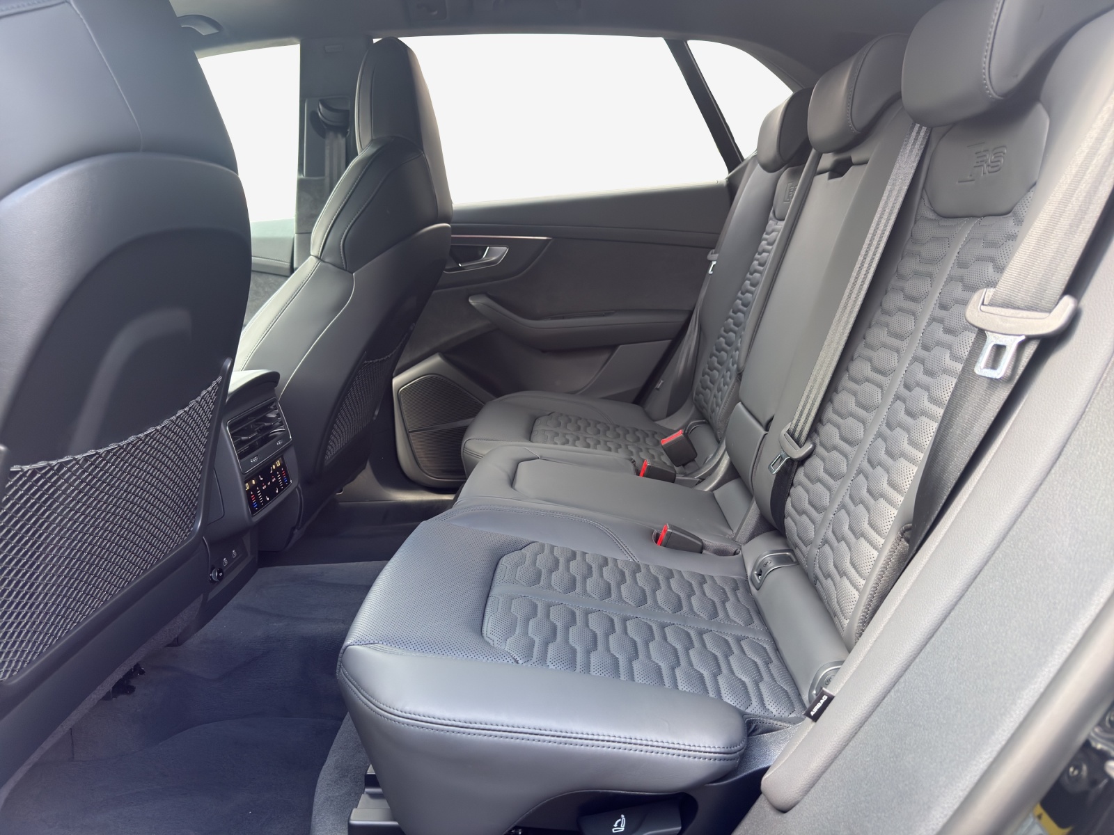 AUDI RSQ8 performance quattro-image-11