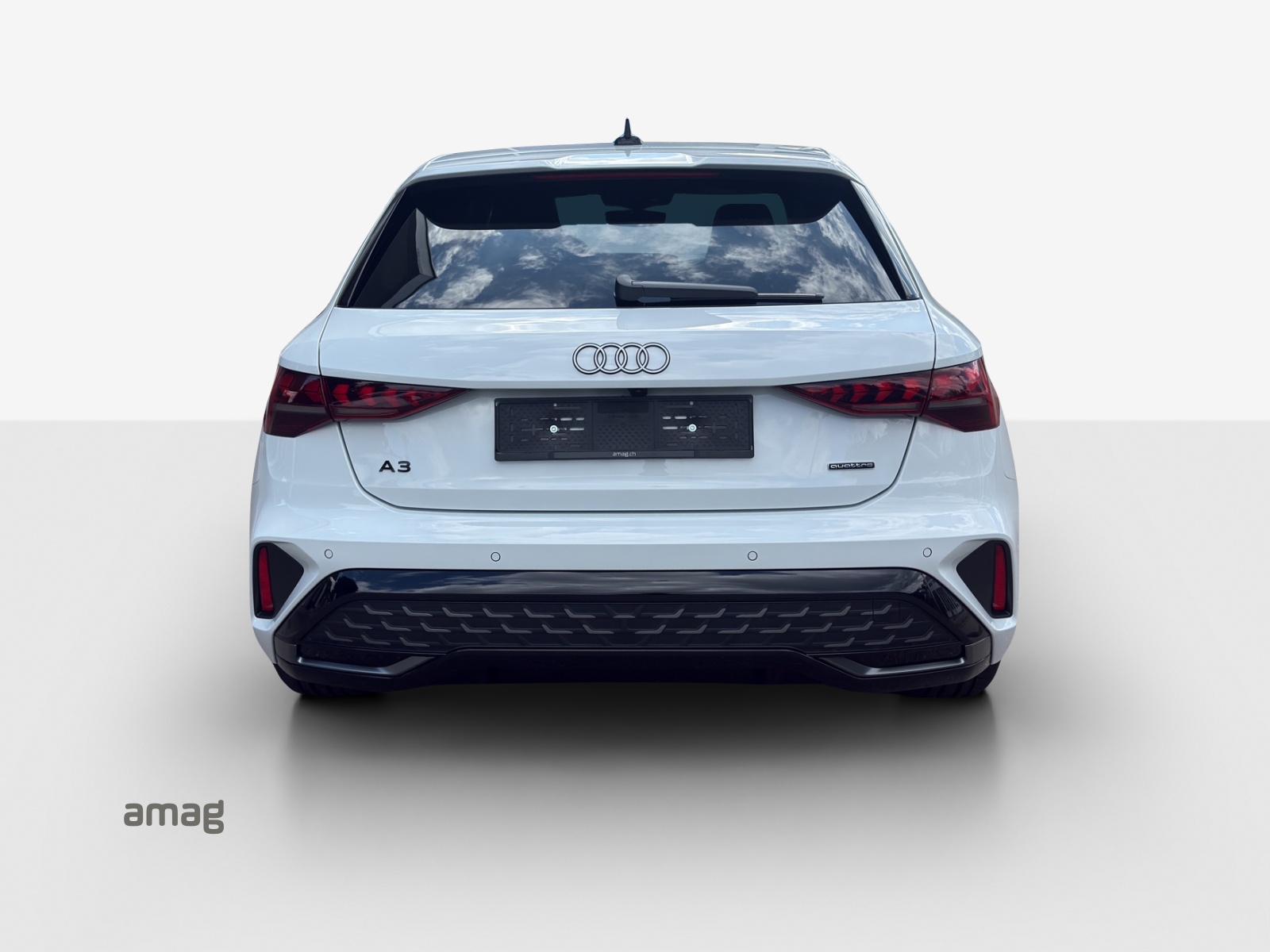 AUDI A3 Sportback TFSI 150 kW quattro S line S tronic-showroom-element-3