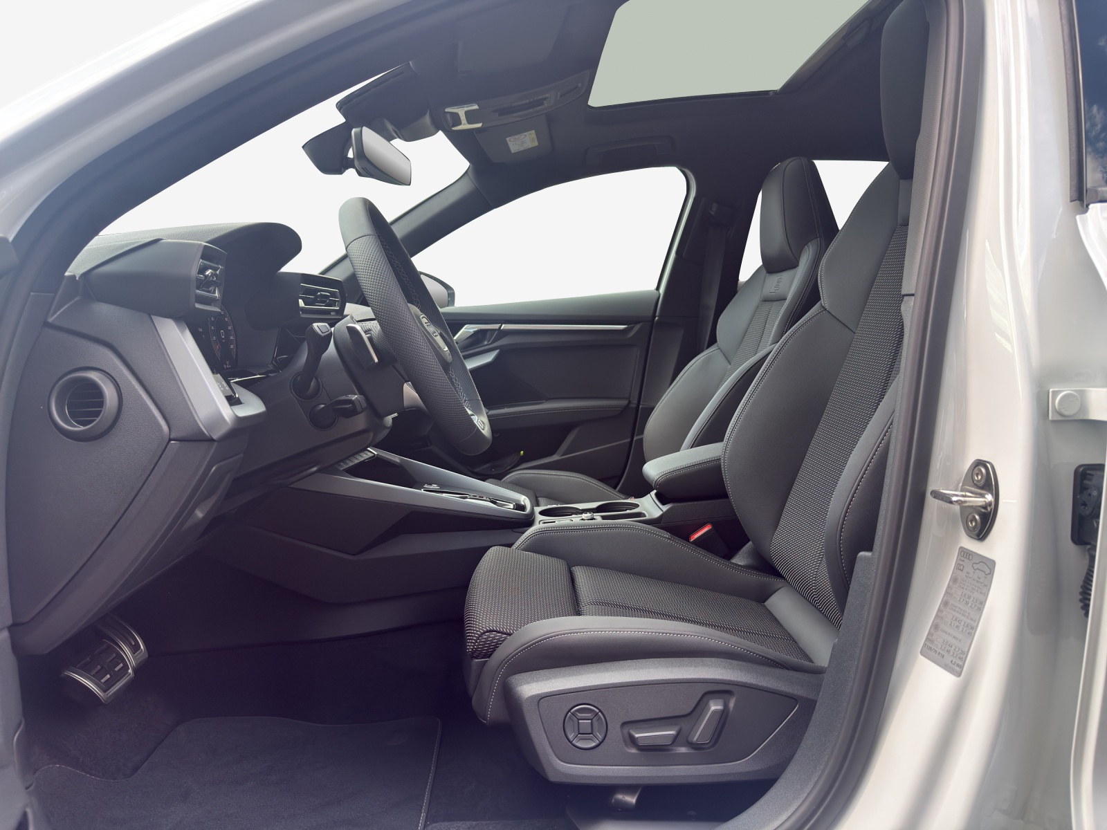 AUDI A3 Sportback TFSI 150 kW quattro S line S tronic-image-7