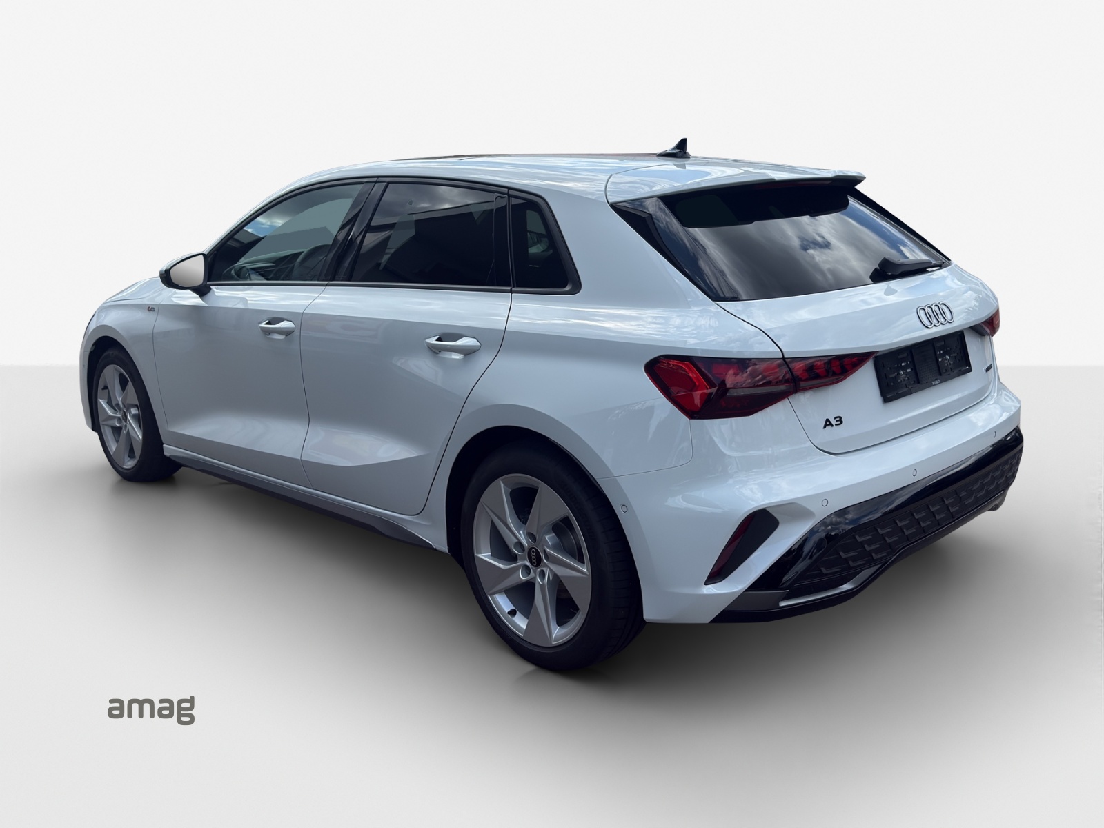 AUDI A3 Sportback TFSI 150 kW quattro S line S tronic-showroom-element-2
