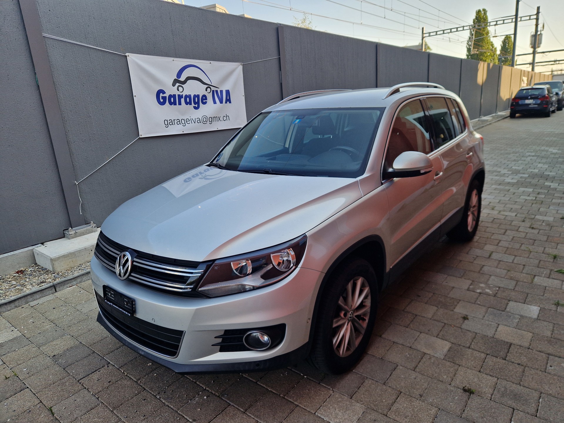 VW Tiguan 2.0 TDI BlueMotion Sport&Style 4Motion-image-0