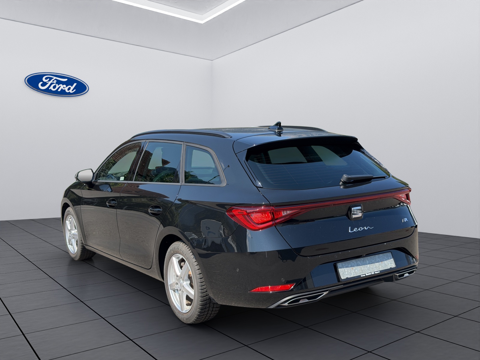 SEAT Leon 1.5 eTSI 150 FR DSG-image-6