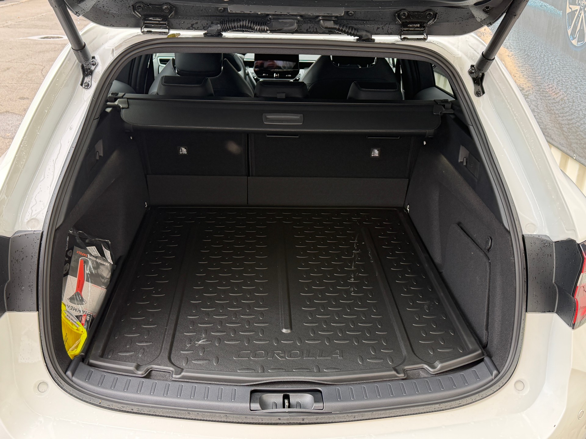 TOYOTA Corolla Touring Sports 2.0 HSD Premium e-CVT-image-6