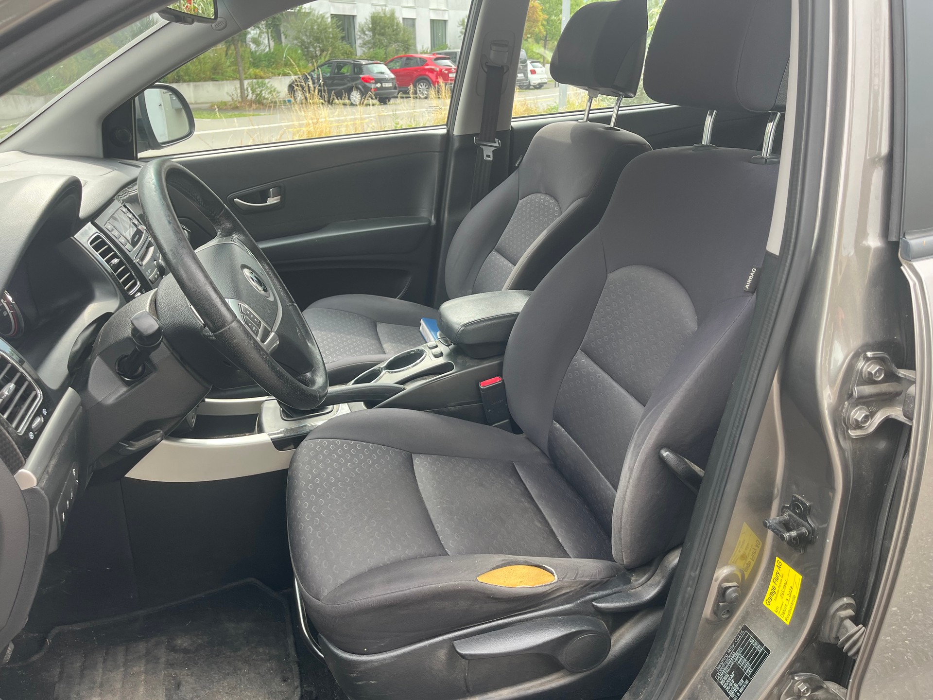 KGM-SsangYong Korando 2.0 e-XDI Sapphire 4WD-image-9