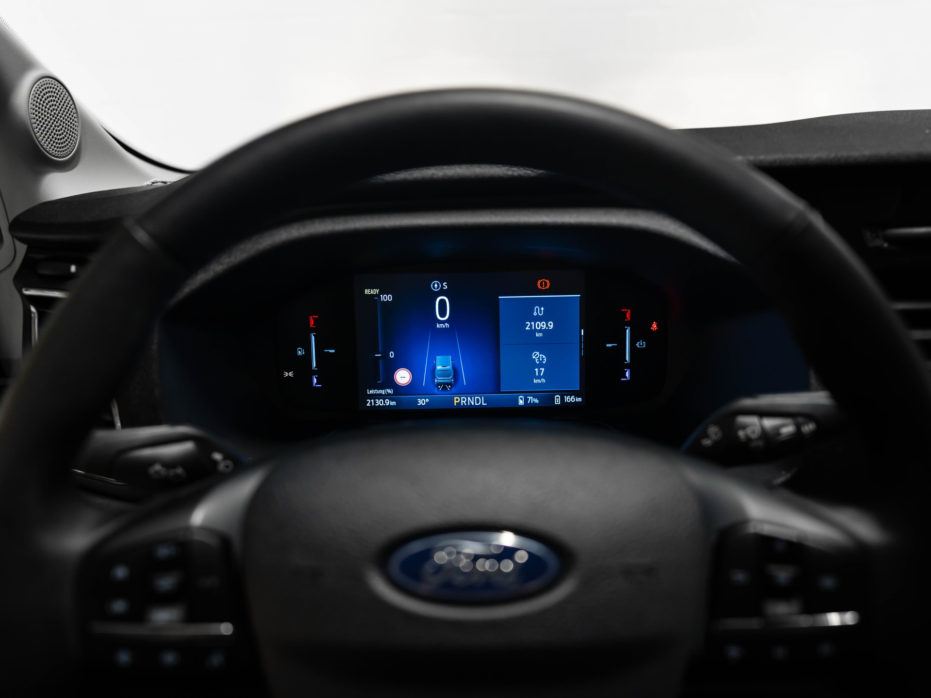 FORD E-Transit Van 350 L2 Basis RWD 68kWh-image-42