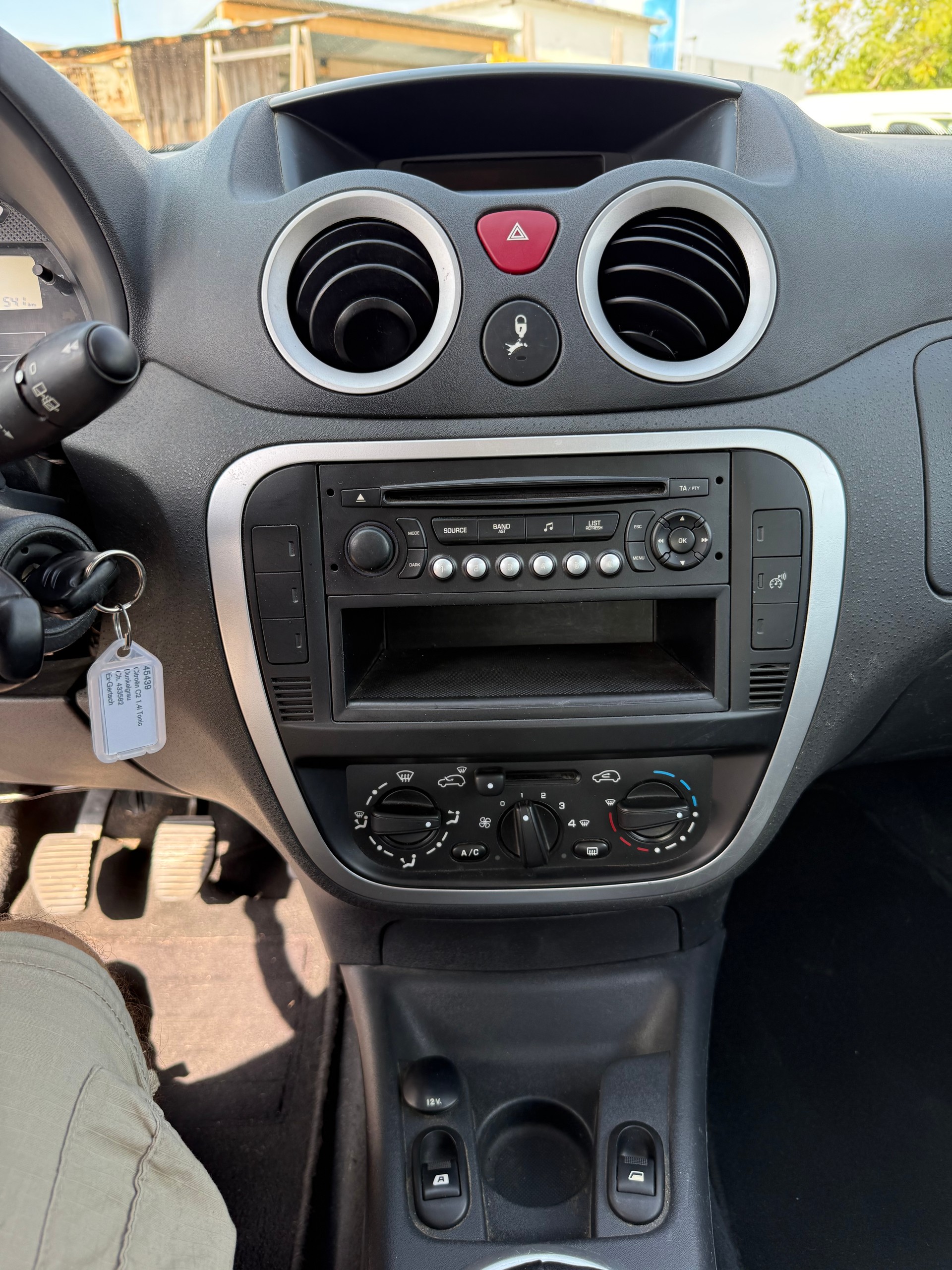 CITROEN C2 1.4i Edition-image-10